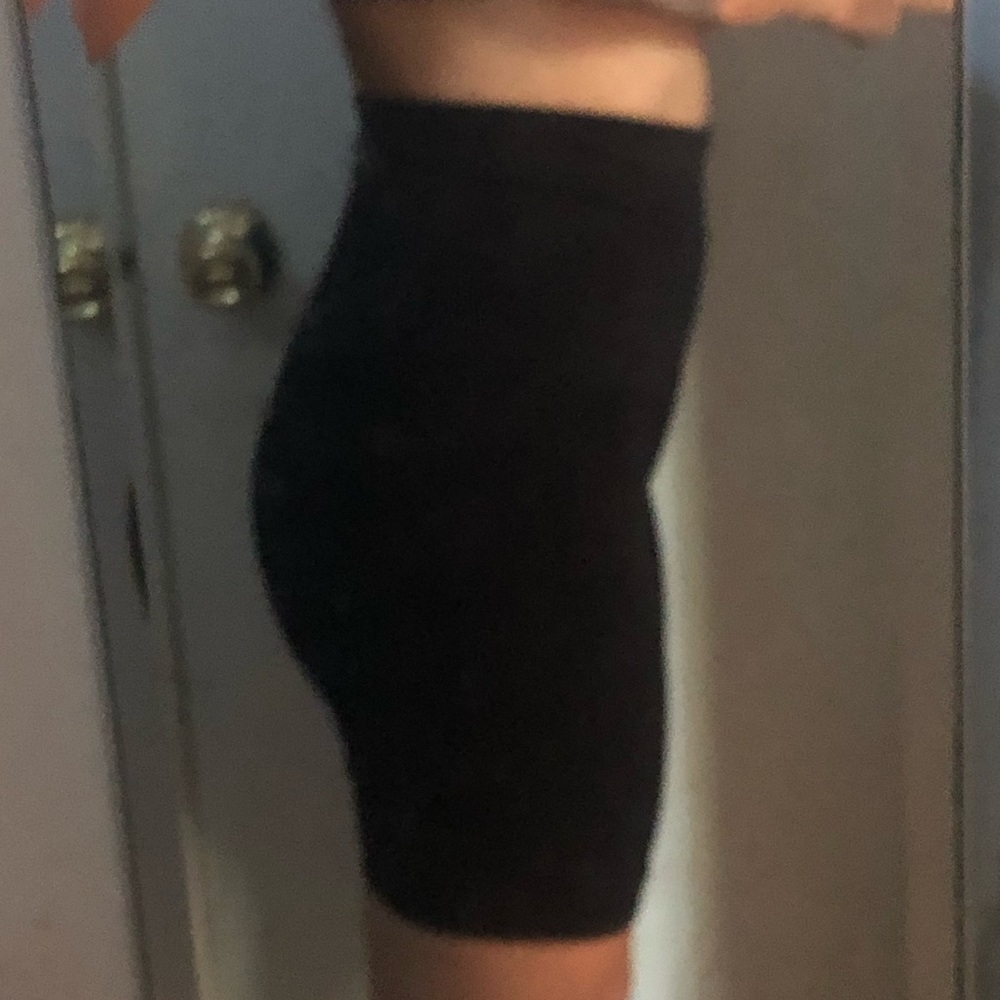 Compression shorts - Picture 2 of 2